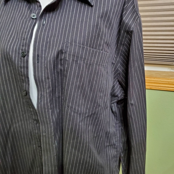 2 statement long sleeve button down mens size 34/35. - Picture 7 of 10